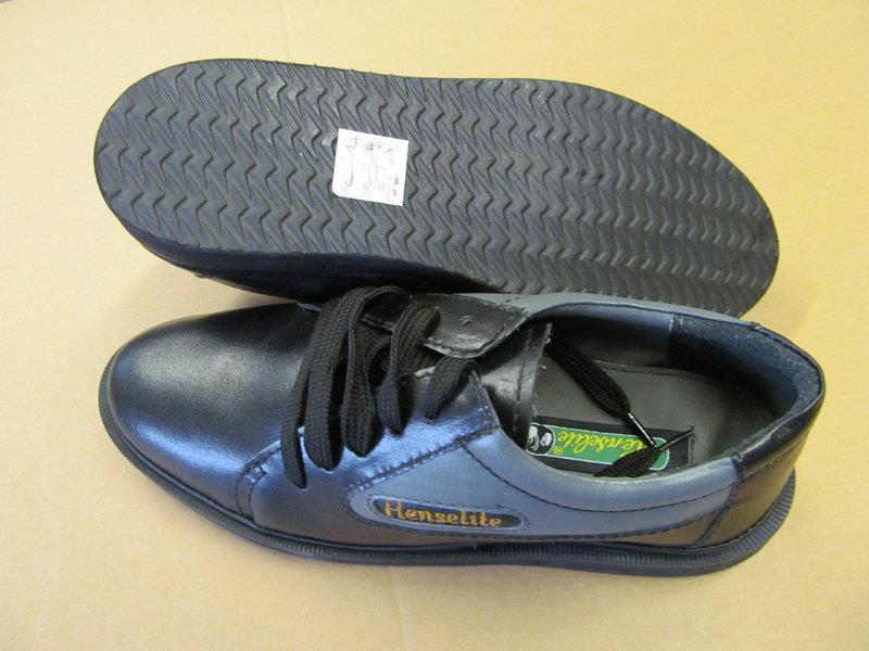 crown green bowling shoes